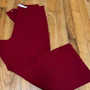 Crimson red Discount Diva brand
Side medium
25” inseam
Cropped pants
